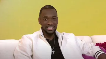 Daily Paper Veste de survêtement Shakir Boucle portée par Jay Pharoah comme on le voit dans Today with Hoda & Jenna le 22 mai 2024