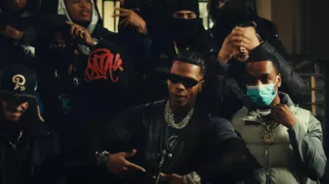 Gilet à lacets latéraux en filigrane de cuir noir Chrome Hearts porté par Lil Baby dans CENTRAL CEE FT. LIL BABY - BAND4BAND (CLIP VIDÉO)