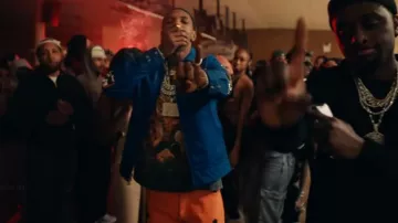 Chrome Hearts Off-White Orange & Black-Cross Patch Jeans acampanados usados por A Boogie wit da Sudadera con capucha en A Boogie Wit da Hoodie - Body (feat. Cash Cobain) [Video musical oficial]