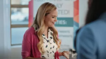 Modcloth Umbrella Printed Dress worn by Ainsley (Stephanie Styles) as seen in Loot (S02E10)