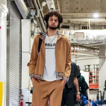 Burberry White Burberry London T-Shirt worn by Dereck Lively II on the Instagram account @dallasmavs