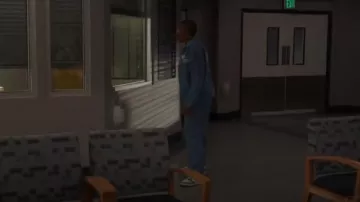 Nike Dunk Sneakers worn by Henrietta 'Hen' Wilson (Aisha Hinds) as seen in 9-1-1 (S07E10)