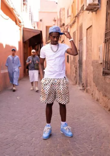 Louis Vuitton Tyler The Creator Monogram Silk Shorts usado por Lil Tjay en la cuenta de Instagram @liltjay