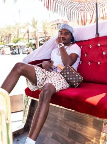 Louis Vuitton Tyler The Creator Brown Monogram Neceser usado por Lil Tjay en la cuenta de Instagram @liltjay