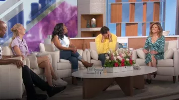 Baskets à plateforme Converse Chuck Taylor® All Star® portées par Amanda Kloots comme on le voit dans The Talk le 30 mai 2024