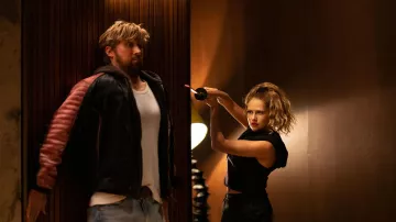 The Fall Guy Outfits: Ryan Gosling is wearing Hoodie Zip Jacket to portray Colt Seavers