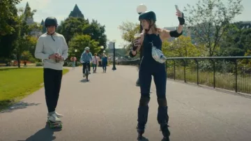 Tala SkinLuxe High Waisted Flared Legging - Navy worn by Poppy Hepple-Cartwright (Daisy Jelley) as seen in Geek Girl (S01E05)