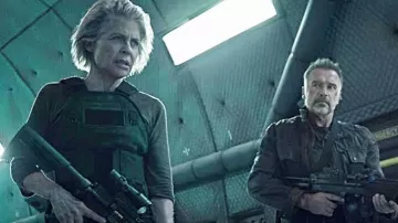 Outfits of Terminator: Dark Fate: Arnold Schwarzenegger wears leather field jacket to play Carl in the movie