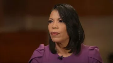 Robe fourreau à manches tulipes Calvin Klein portée par Nikole Killion telle que vue dans CBS Mornings le 1er juin 2024