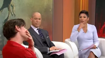 Vestido midi de manga larga con cinturón de Scanlan Theodore usado por Jericka Duncan visto en CBS Mornings el 3 de junio de 2024