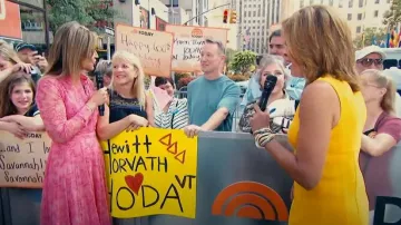 Burberry Clementine Floral Lace Midi Dress worn by Savannah Guthrie as seen in Today on June 5, 2024