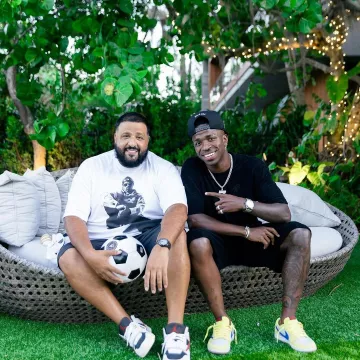 Louis Vuitton Black Terry Cotton Damier T-Shirt worn by Vinícius Júnior on the Instagram account @djkhaled