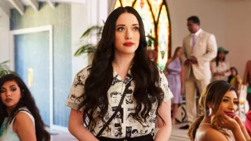 Dollface TV series outfits: Kat Dennings wears Printed Blouse to portray Jules Wiley in season 1, episode 2