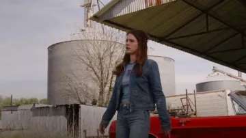 Levi's Original 501 Jeans worn by Stella Walker (Violet Brinson) as seen in Walker (S04E10)