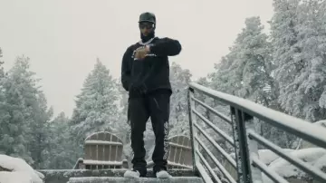Sombrero de camionero cromado con corazones negros Allover-Cross usado por Key Glock en Key Glock - F**k Around & Find Out (Video oficial)