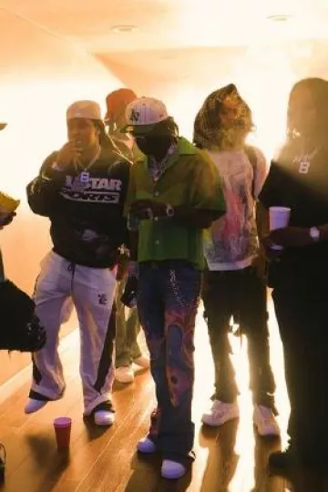 Cout de la Liberte Blue Vintage Flower Patch Flared Jeans worn by Chief Keef on the Instagram account @chieffkeeffsossa