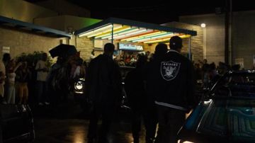 La veste Oakland Raiders de Dr. Dre (Coley Hawkins) dans NWA : Straight Outta Compton