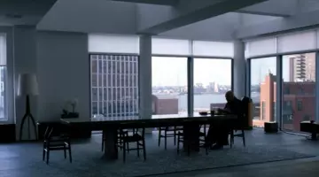 La lampe de Wilson Fisk (Vincent D'Onofrio) dans Daredevil