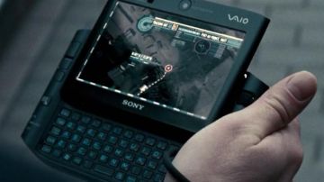L'ordinateur Sony Vaio UX de James Bond (Daniel Craig) dans Quantum of Solace