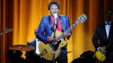 The guitar Gibson ES-350 T, Chuck Berry (Mos Def) in Cadillac Records