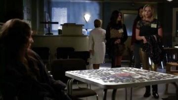 Le legging d'Hanna Marin (Ashley Benson) dans Pretty Little Liars S3E23