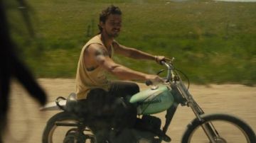 La moto Kawasaki de Jake (Shia LaBeouf) dans American Honey