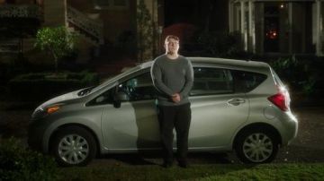 El Nissan del joven piloto antes de una noche de fiesta en American Honey