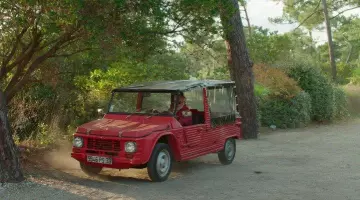 La citroën de Charmillard (Gérard Jugnot) dans Camping 3