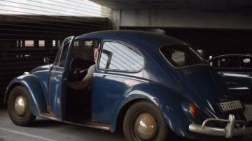 La Volkswagen de Captain America (Chris Evans) dans Captain America : Civil War