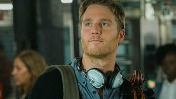 headphones seen in limitless on brian finch