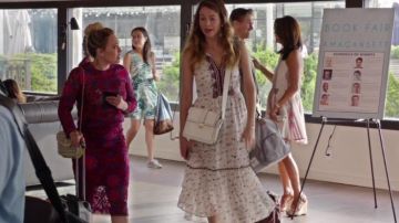 robe vu sur Liza Miller dans The Younger Sutton Foster