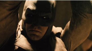 manteau de batman dans batman vs superman ben affleck