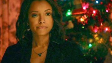 Necklace worn on The Vampire Diaries worn by Bonnie