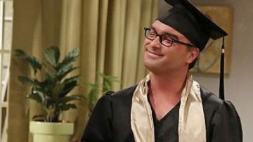 Les lunettes de vue de Leonard Hofstadter (Johnny Galecki) dans The Big Bang Theory S10E15