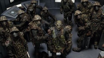 L'authentique costume d'un garde (Issac Signleton) du Général Roth'h'ar Sarris dans Galaxy Quest