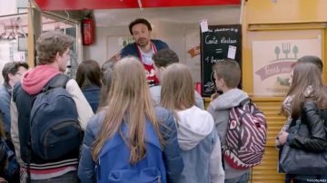 El bolso deportivo Playground Shark con estampado de cebra en Fais pas ci Fais pas ça