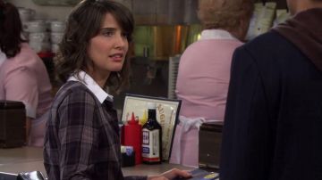 tenue portée par robin cobie smulders dans how i met your mother