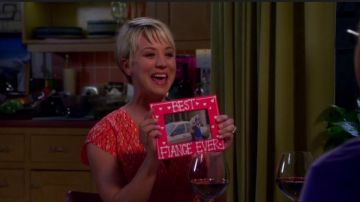 The authentic top is worn by Penny (Kaley Cuoco) in The Big Bang Theory S08E06