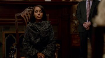 El abrigo vivienne Westwood de Olivia Pope (Kerry Washington) en Scandal S5E1