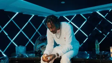 Bolso Goyard Grey 'Bowling 45' usado por Lil Tjay en Lil Tjay - Ya jack this ?? #NoNo