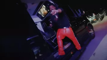 Ceinture à boucle 'MA' noire et argentée Amiri portée par BossMan Dlow dans BossMan Dlow - Talk My Shit