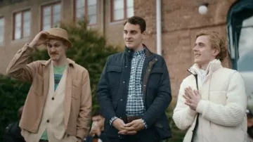 Blasted movie outfits: Sebastian (Axel Bøyum) is wearing White Puff Zip Jacket