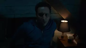 James Perse Sweat à capuche vintage en éponge française zippée porté par Ben Shakir (Aasif Mandvi) comme on le voit dans Evil (S04E01)