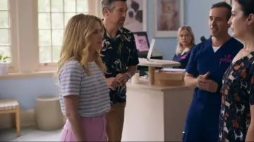 Rolla's Sailor Jeans worn by Ashley (Harriet Dyer) as seen in Colin from Accounts (S02E02)
