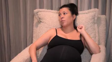 TnAction TnaButter Rhythm Jumpsuit portée par Kourtney Kardashian vue dans The Kardashians (S05E04)