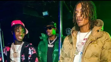 Chaqueta acolchada con capucha verde brillante de la marca púrpura usada por Rob49 en 2Rare - C4 (ft. Rob49 & Skilla Baby) [Video musical oficial]