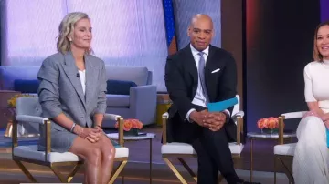 Michael Kors Collection Linen Crush Sleeve Blazer worn by Jennifer Ashton as seen in Good Morning America on  June 12, 2024