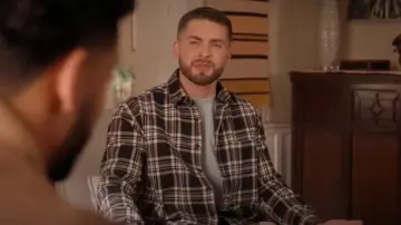 Alex Mill Cotton Regular Fit Button Down Shirt used by Asher Adams (Cody Christian) as seen in All American (S06E12)