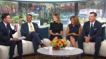 Cinq a Sept Catalina Vestido camisero midi sin mangas usado por Hoda Kotb como se ve en Today el 17 de junio de 2024