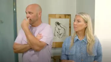 Camisa con cuello de tweed de Sandro usada por Judge (Sarah Baeumler) como se ve en Battle on the Beach (T04E02)